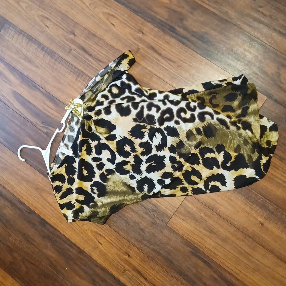 Leopard fall off your shoulder shirt